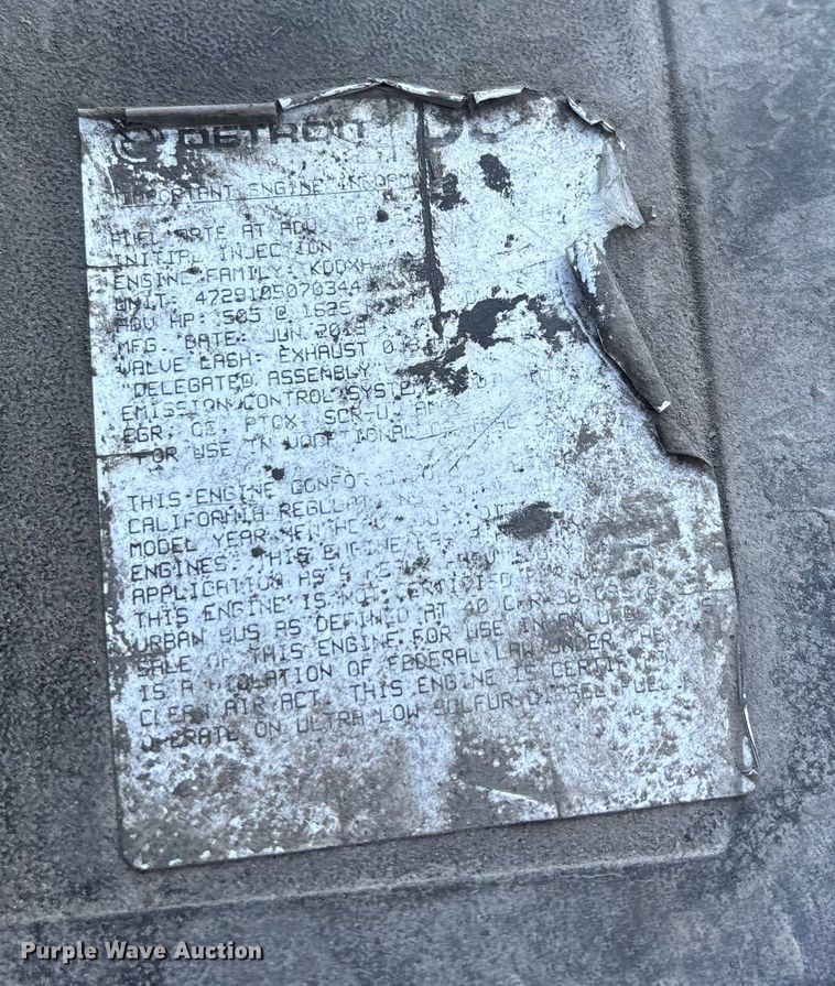 image for item DW7268 2020 Freightliner Cascadia semi truck