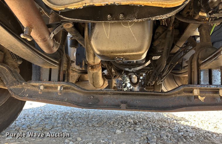 image for item DW7278 2016 Peterbilt 337 semi truck