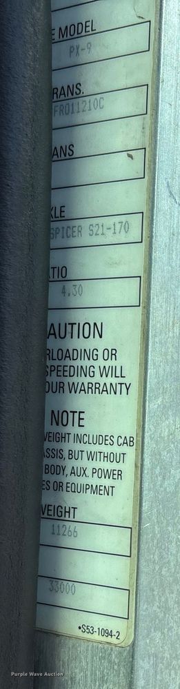 image for item DW7278 2016 Peterbilt 337 semi truck