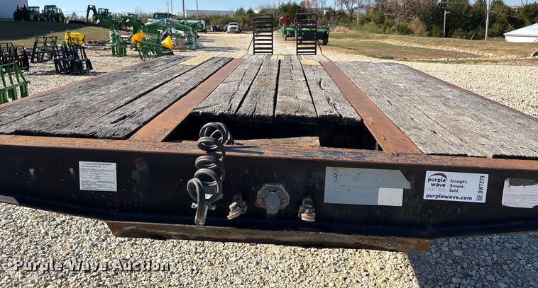 image for item DW7279 2015 Kaufman drop deck equipment trailer