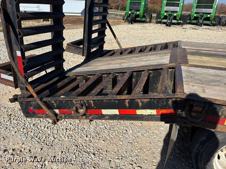 image for item DW7279 2015 Kaufman drop deck equipment trailer