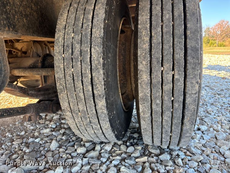 image for item DW7279 2015 Kaufman drop deck equipment trailer