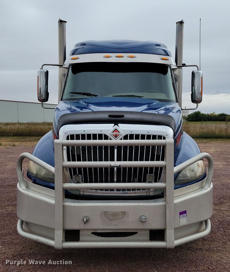 image for item DX6465 2017 International ProStar Plus 122 semi truck