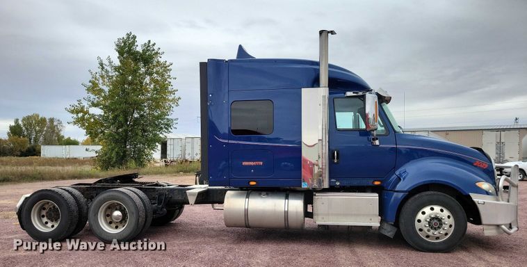 image for item DX6465 2017 International ProStar Plus 122 semi truck
