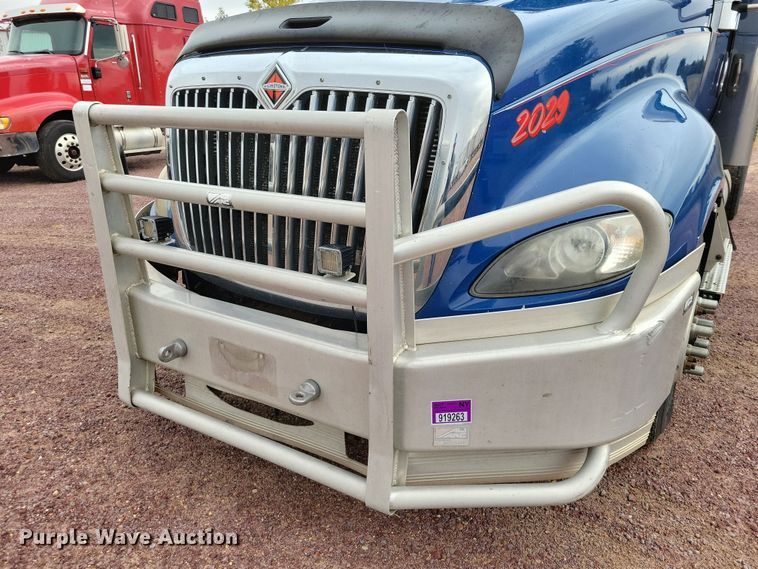 image for item DX6465 2017 International ProStar Plus 122 semi truck