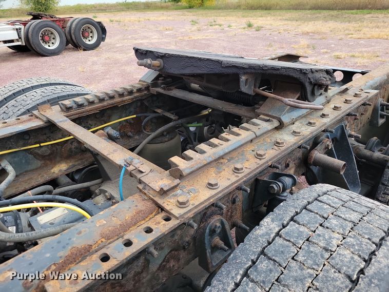 image for item DX6465 2017 International ProStar Plus 122 semi truck