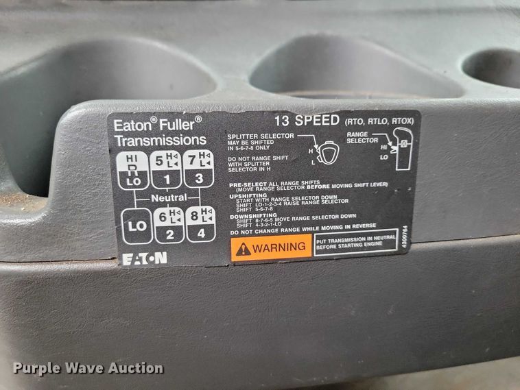 image for item DX6465 2017 International ProStar Plus 122 semi truck