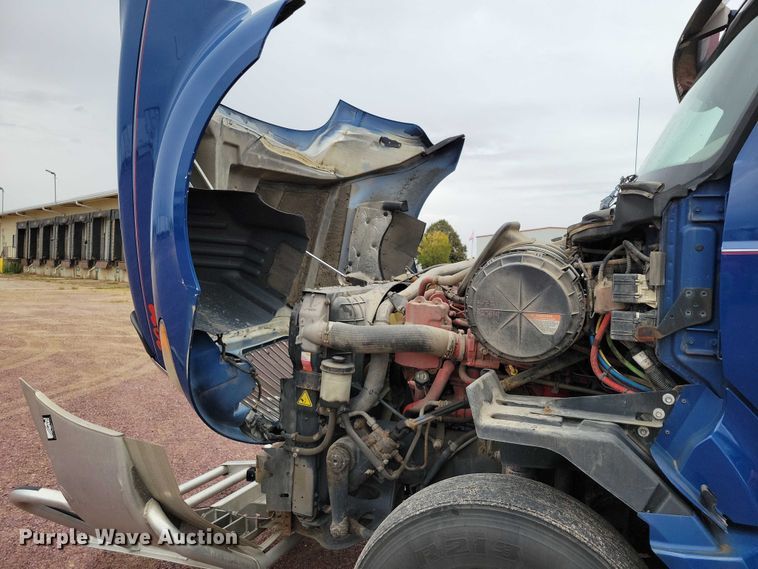 image for item DX6465 2017 International ProStar Plus 122 semi truck