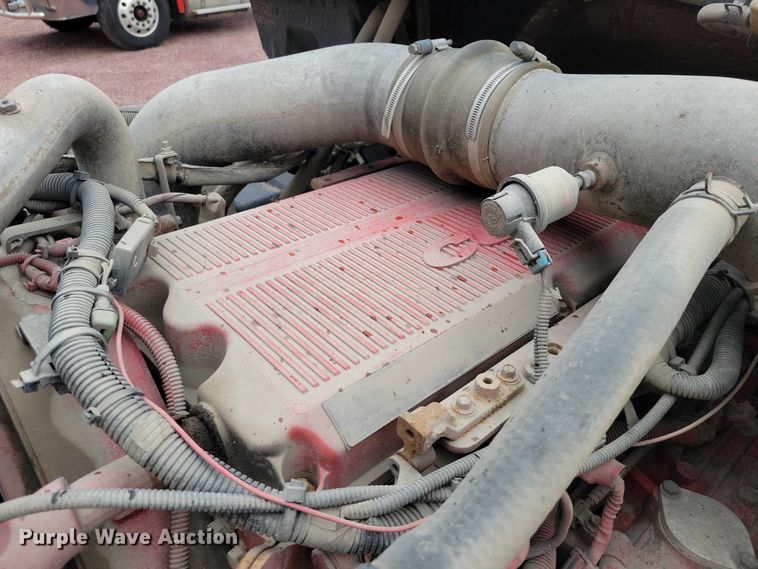 image for item DX6465 2017 International ProStar Plus 122 semi truck