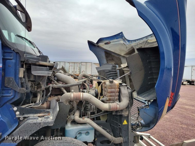 image for item DX6465 2017 International ProStar Plus 122 semi truck