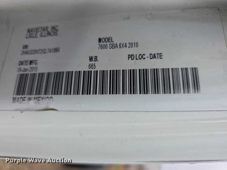 image for item DX7156 2016 International 7600 truck cab and chassis