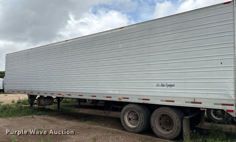 image for item DX7984 1997 Utility VS2R refrigerated van trailer