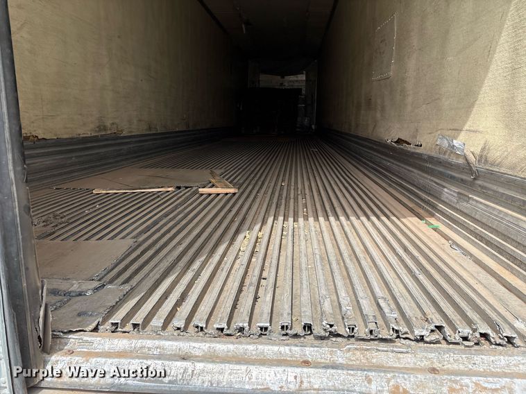 image for item DX7984 1997 Utility VS2R refrigerated van trailer