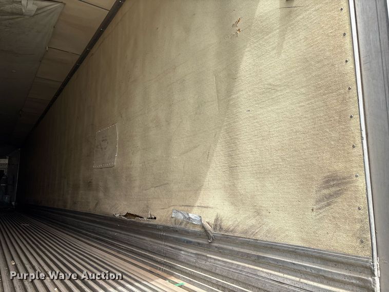 image for item DX7984 1997 Utility VS2R refrigerated van trailer