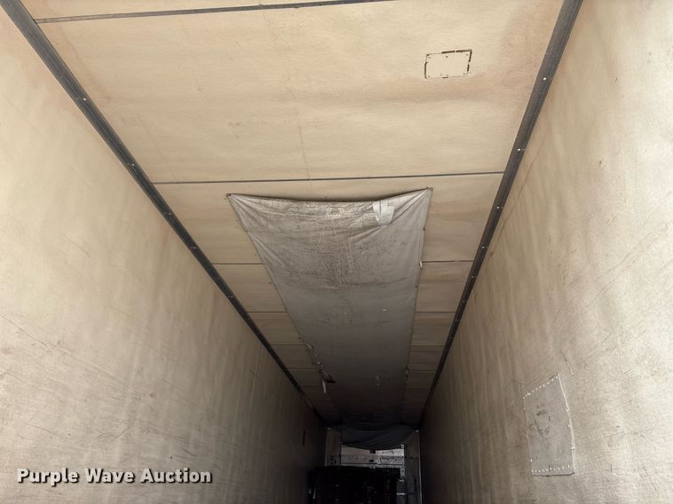 image for item DX7984 1997 Utility VS2R refrigerated van trailer