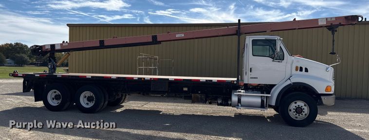 image for item DY8398 2005 Sterling L-Line shingle conveyor truck