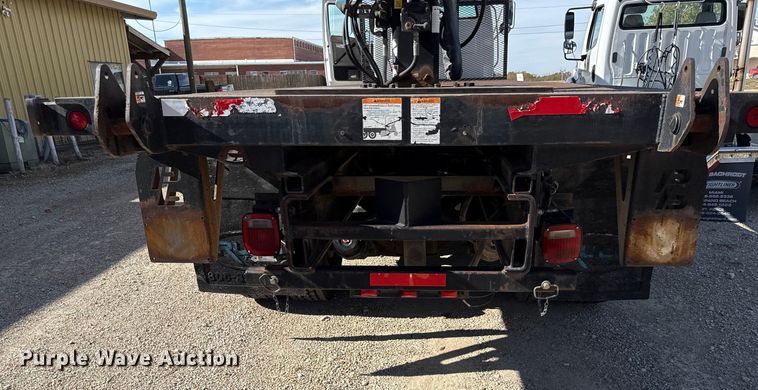 image for item DY8398 2005 Sterling L-Line shingle conveyor truck