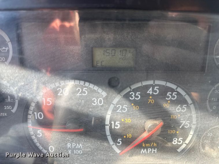 image for item DY8398 2005 Sterling L-Line shingle conveyor truck