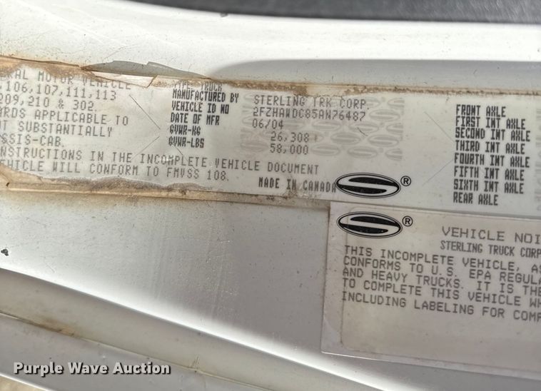 image for item DY8398 2005 Sterling L-Line shingle conveyor truck