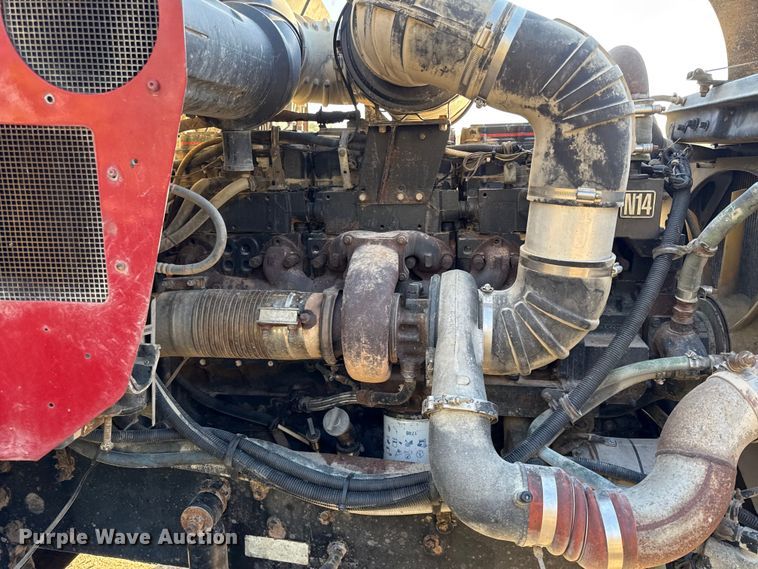 image for item DY8429 1994 Kenworth T600 semi truck