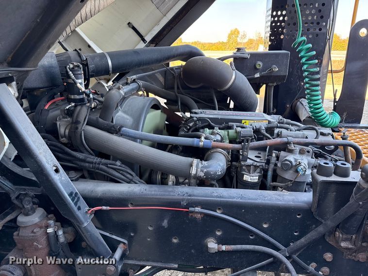 image for item DY8431 Kalmar Ottawa T2 yard truck