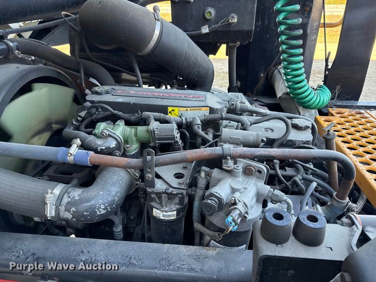 image for item DY8431 Kalmar Ottawa T2 yard truck