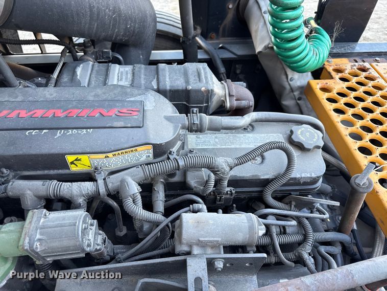 image for item DY8431 Kalmar Ottawa T2 yard truck