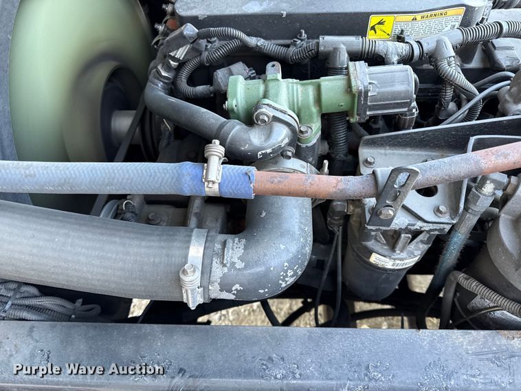 image for item DY8431 Kalmar Ottawa T2 yard truck