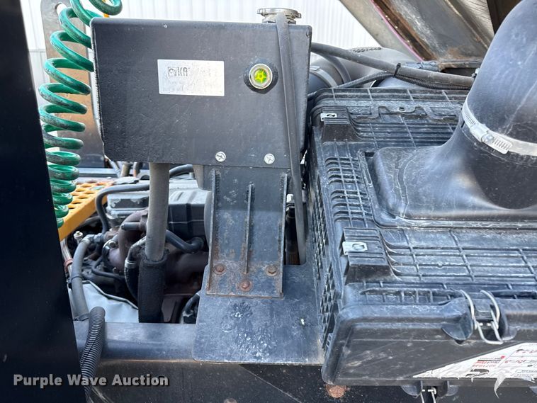 image for item DY8431 Kalmar Ottawa T2 yard truck