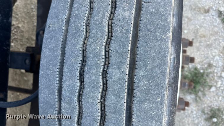 image for item DY8431 Kalmar Ottawa T2 yard truck