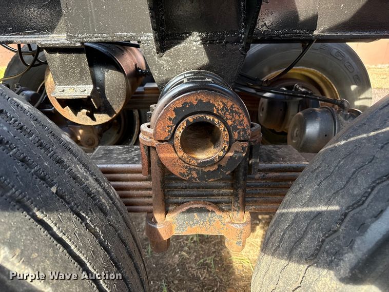 image for item DZ8874 1982 RANC bottom dump trailer