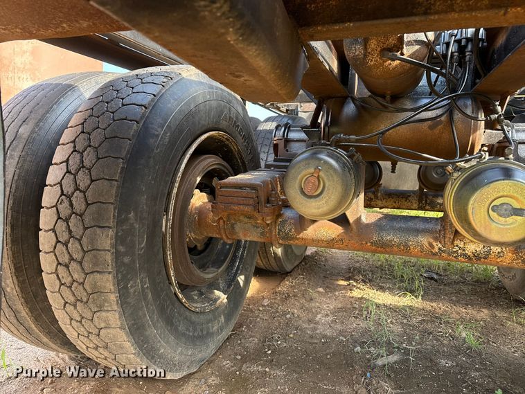 image for item DZ8874 1982 RANC bottom dump trailer