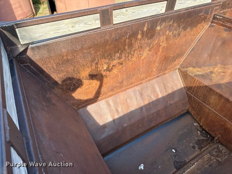 image for item DZ8874 1982 RANC bottom dump trailer