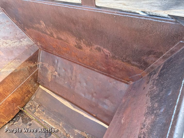 image for item DZ8874 1982 RANC bottom dump trailer