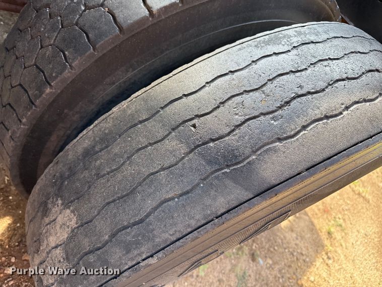 image for item DZ8874 1982 RANC bottom dump trailer