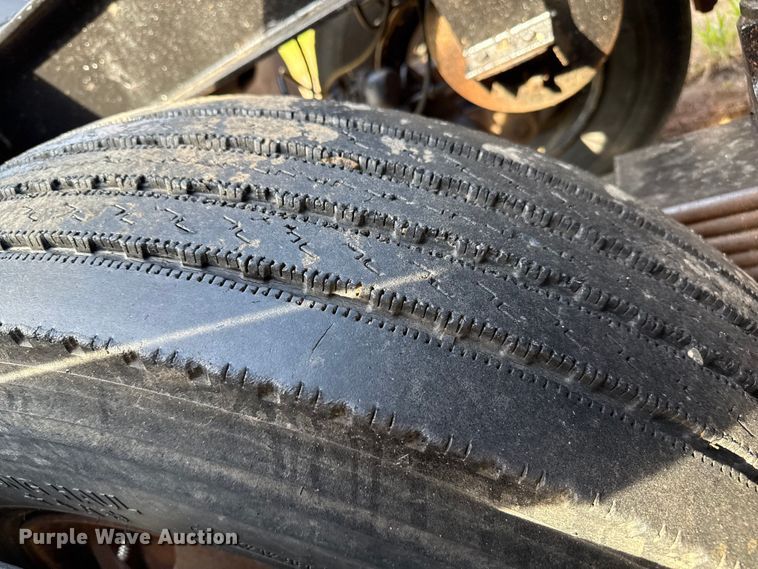 image for item DZ8874 1982 RANC bottom dump trailer