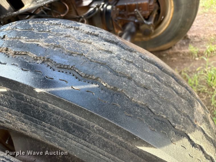 image for item DZ8874 1982 RANC bottom dump trailer