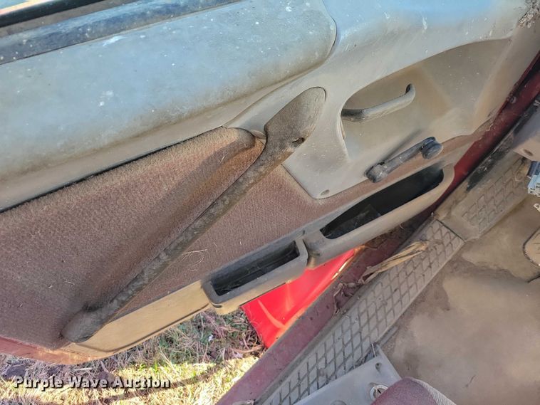 image for item EA2738 1998 Ford 9500 semi truck