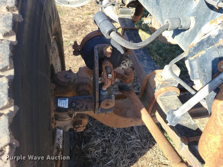 image for item EA2738 1998 Ford 9500 semi truck