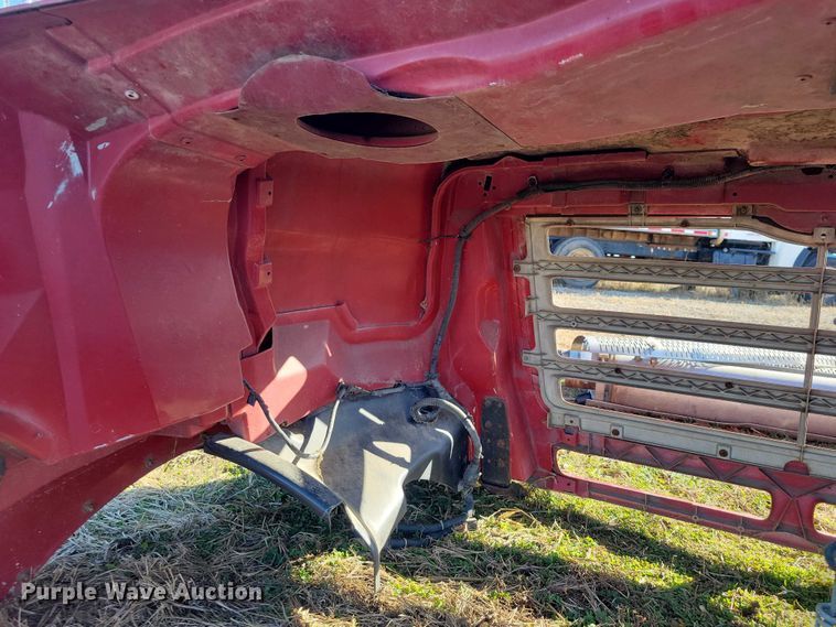 image for item EA2738 1998 Ford 9500 semi truck