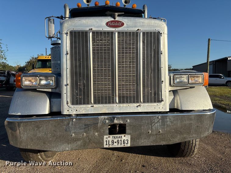 image for item EA7024 1993 Peterbilt 379 semi truck