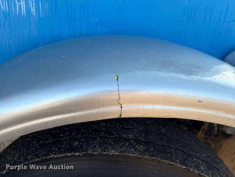 image for item EA7024 1993 Peterbilt 379 semi truck