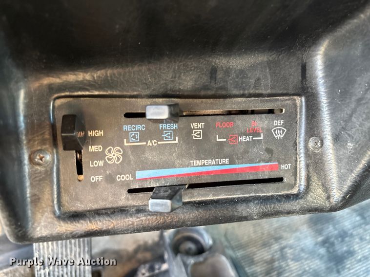 image for item EA7024 1993 Peterbilt 379 semi truck