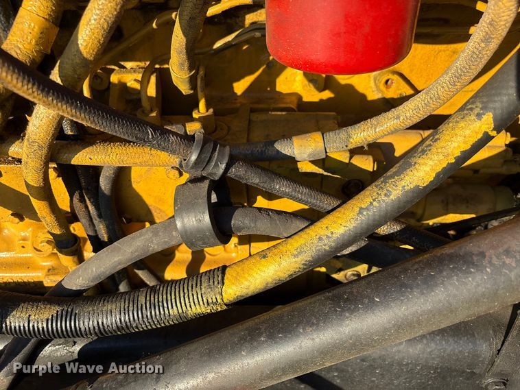 image for item EA7024 1993 Peterbilt 379 semi truck