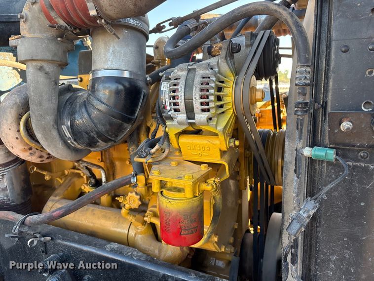 image for item EA7024 1993 Peterbilt 379 semi truck