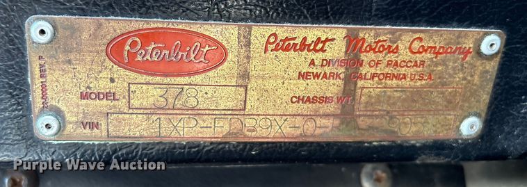 image for item EA7024 1993 Peterbilt 379 semi truck