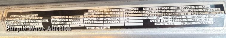 image for item EA7024 1993 Peterbilt 379 semi truck