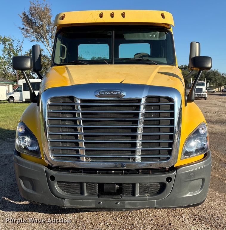 CAMIóN 2018 FREIGHTLINER