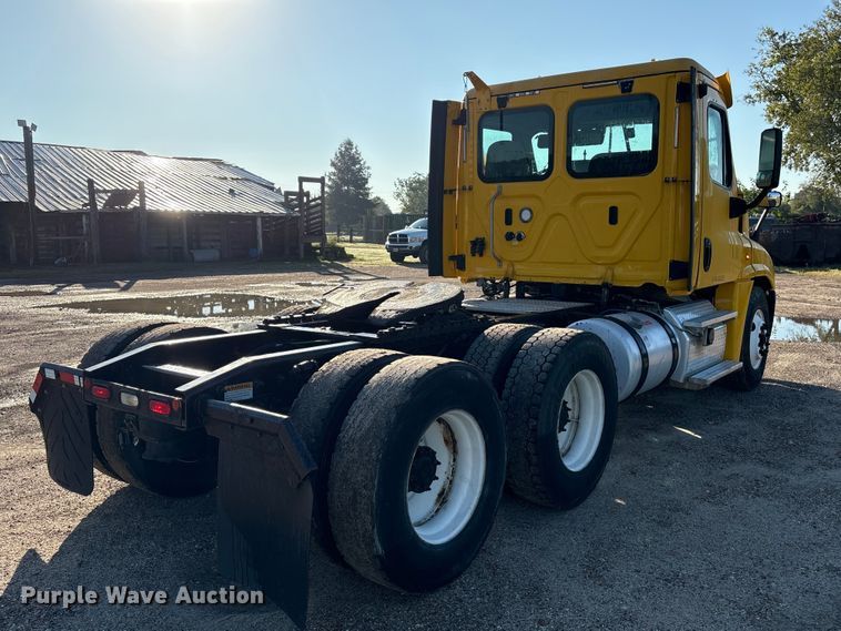 CAMIóN 2018 FREIGHTLINER
