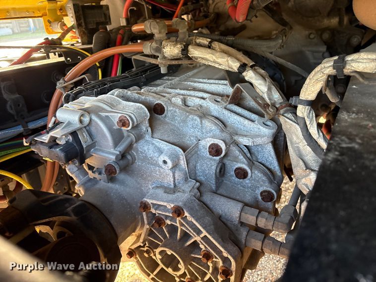 image for item EA7025 2018 Freightliner Cascadia 125 semi truck